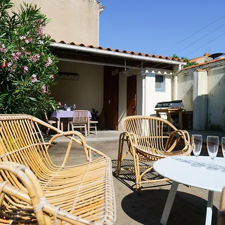 Maison De Quartier Arago - 8 Personnes * Les Sables-dʼOlonne