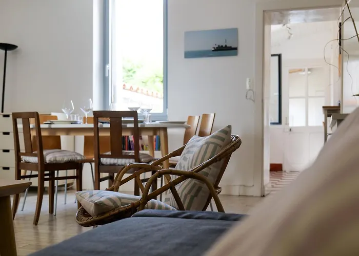 Semesterbostad Maison De Quartier Arago - 8 Personnes