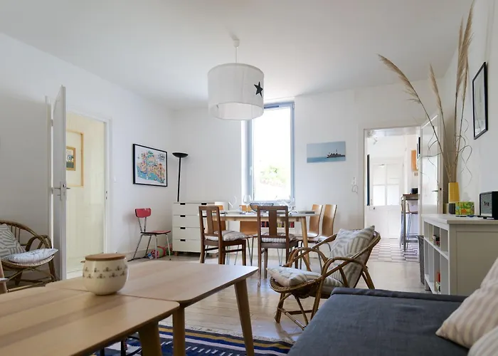 Maison De Quartier Arago - 8 Personnes